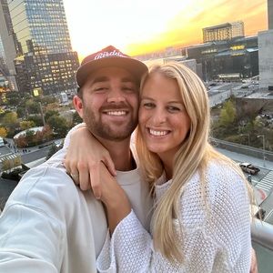 Meet your Posher, Logan